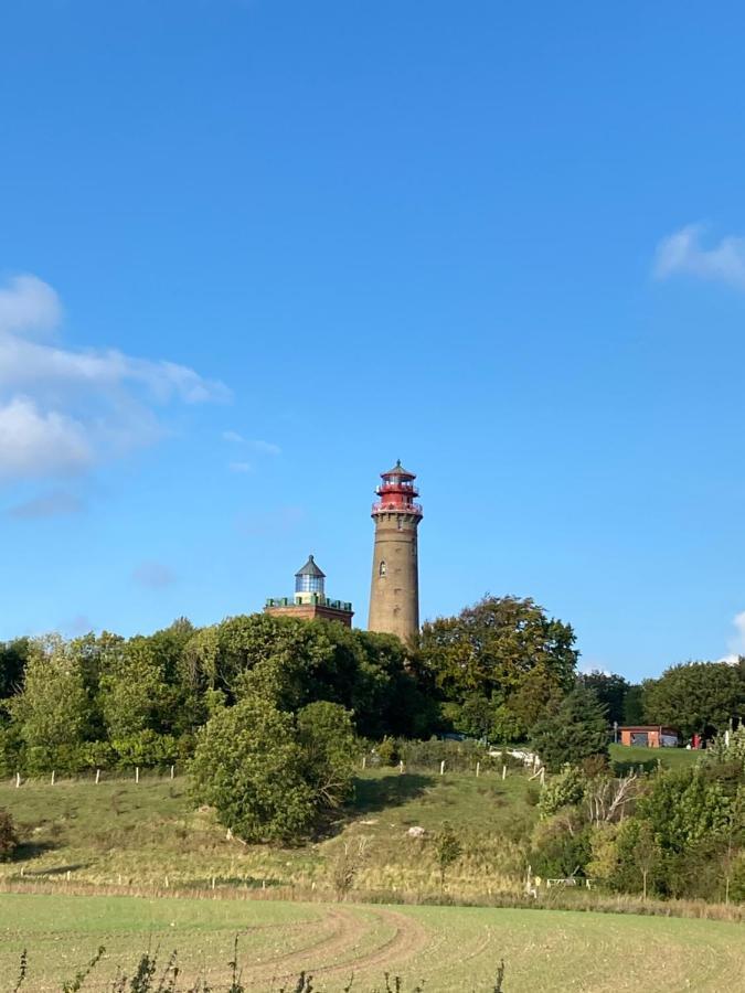 Pension & Ferienwohnungen Schneidereit Sassnitz Esterno foto