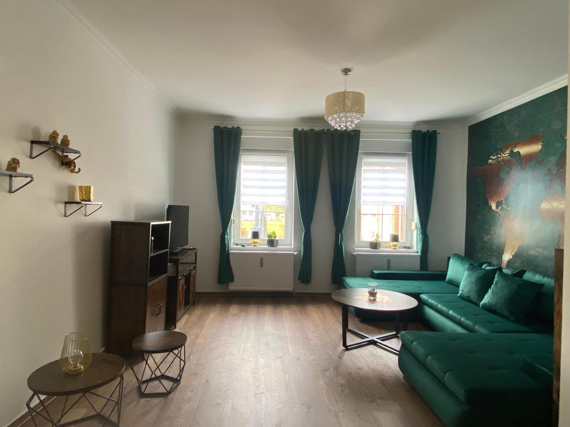 Pension & Ferienwohnungen Schneidereit Sassnitz Esterno foto