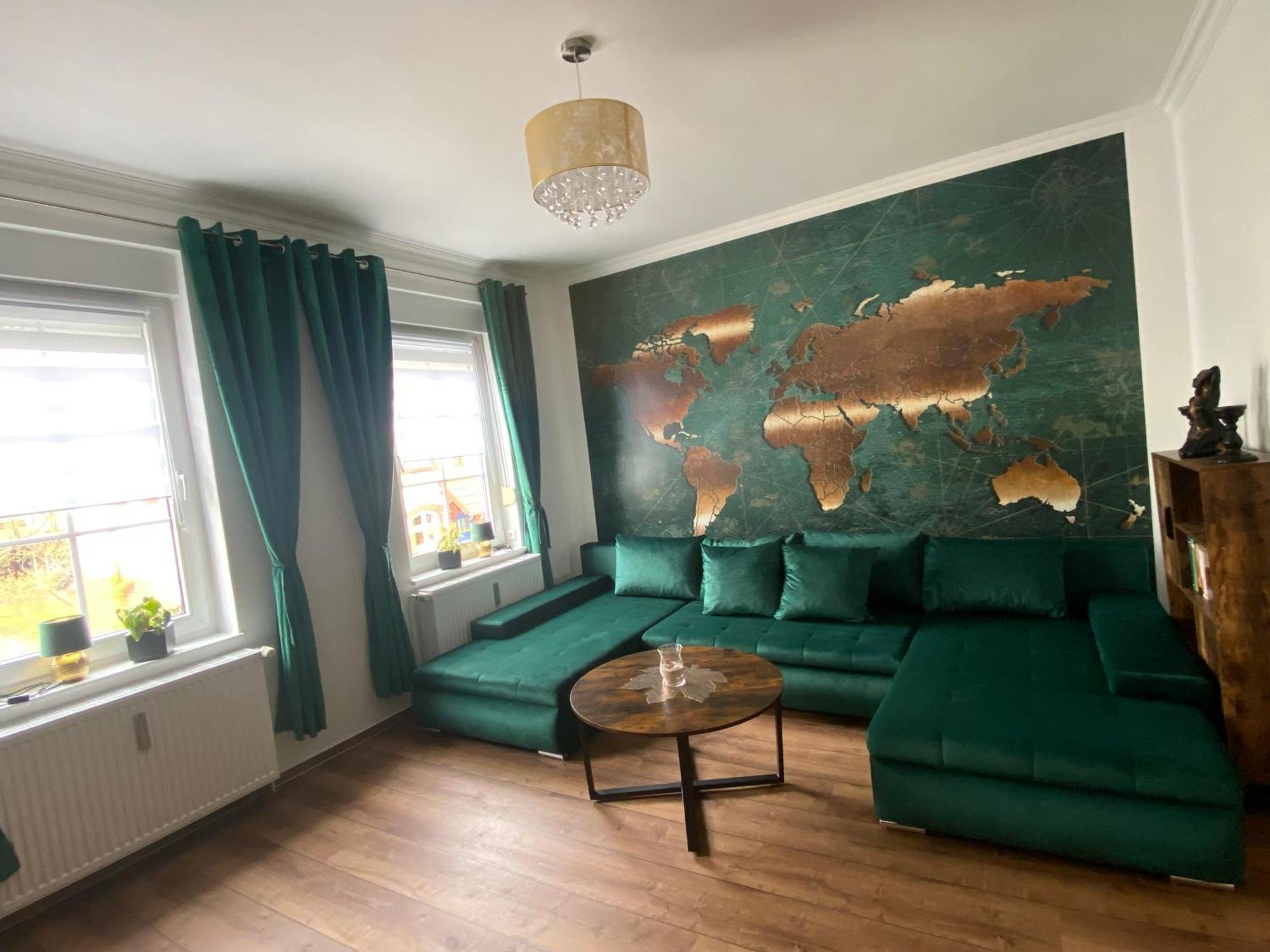 Pension & Ferienwohnungen Schneidereit Sassnitz Esterno foto